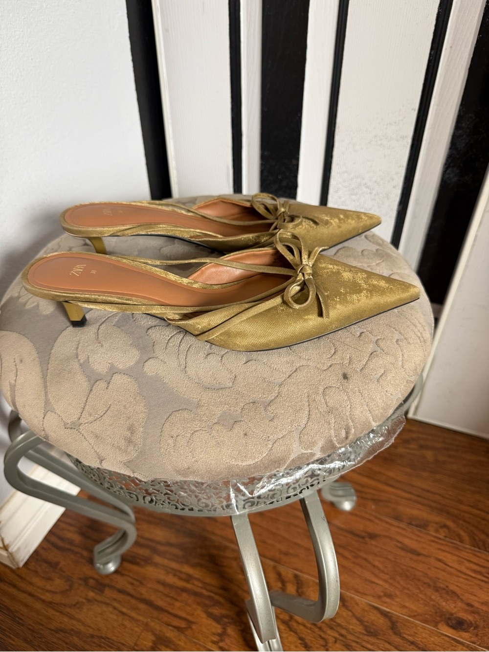 Zara Olive Green Velvet Pointed Toe Mules - Picture 2 of 9